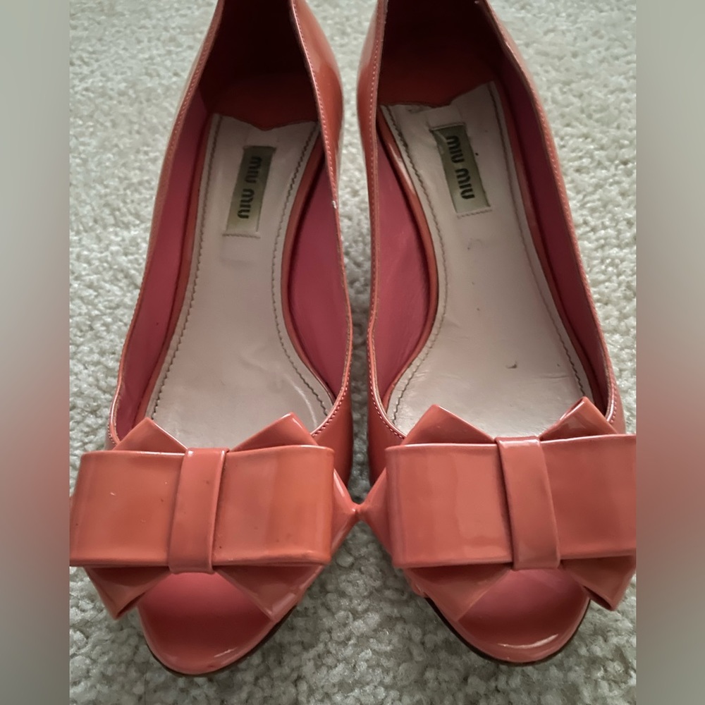 Miu Miu Bow Kitten heel sandals- Patent leather